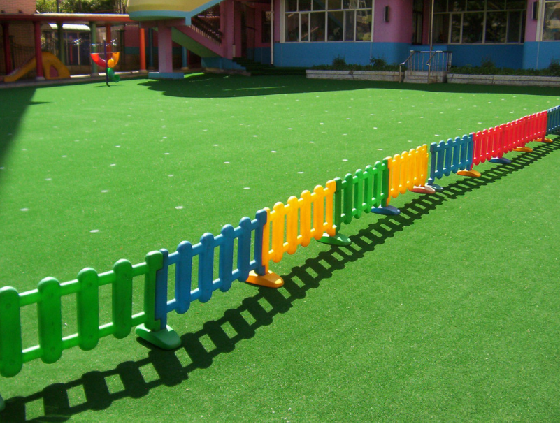 幼儿园铺设人造草坪有必要吗？ 