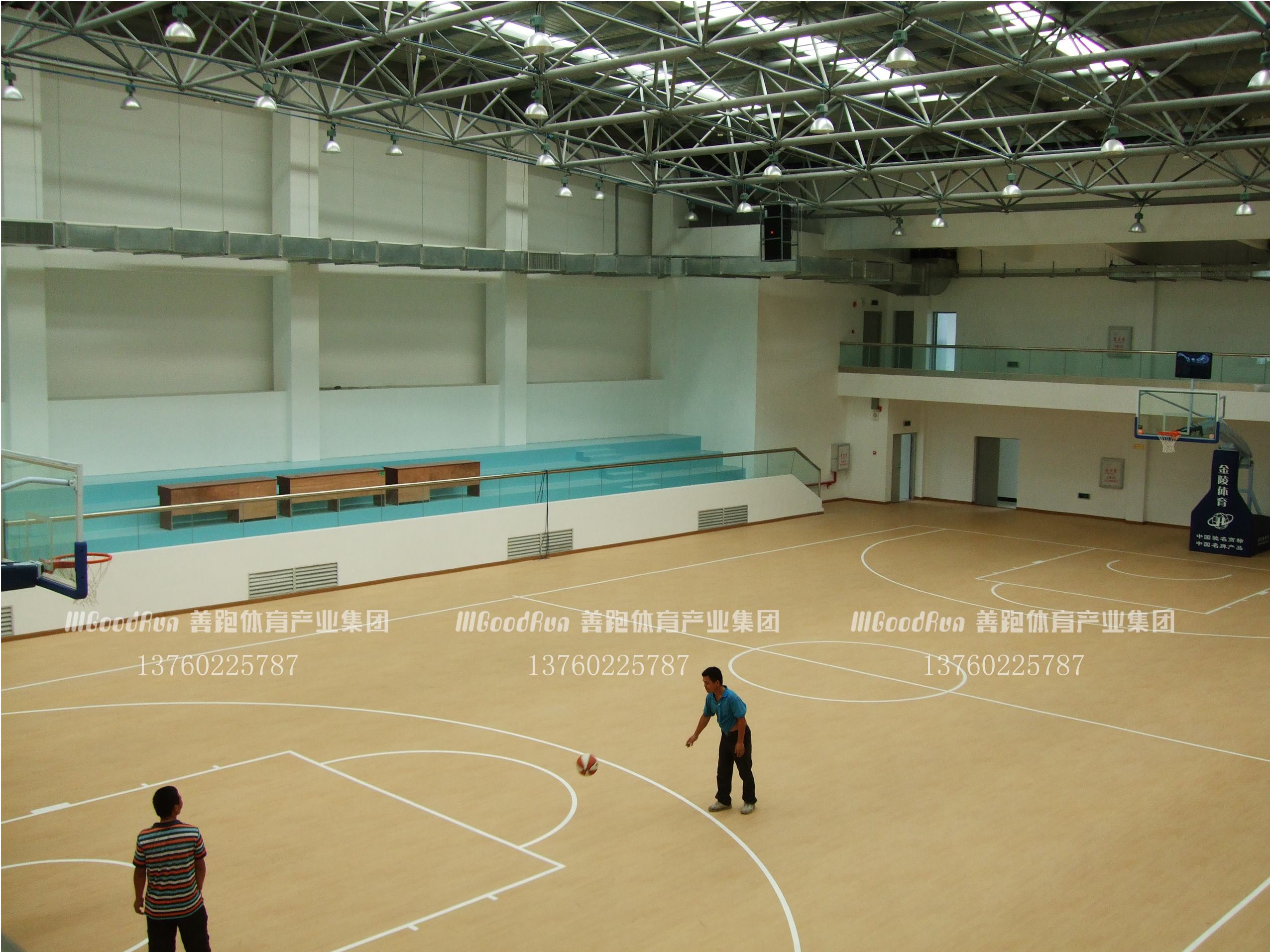 深圳体育馆运动木地板翻新步骤|AIFA体育